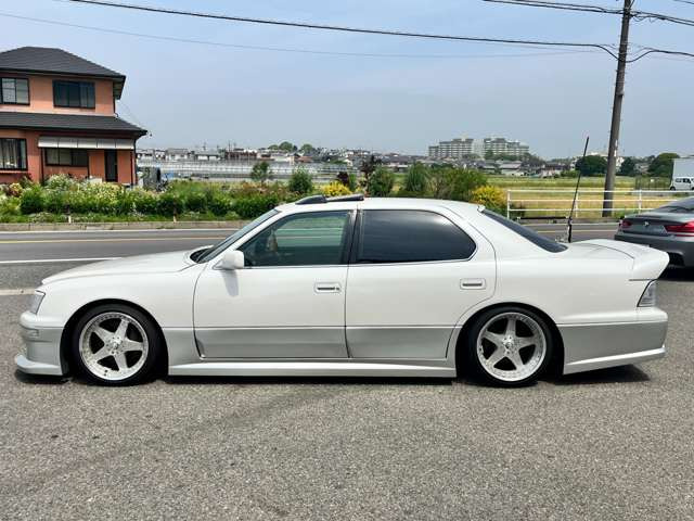 ���ꂩ��̂��t�������ŎԌ��͂������_�����A���q�l�Ɉ��S���Ē������߂ɑ�Ԃ������ɂĂ��p�ӂ��Ă��܂��B