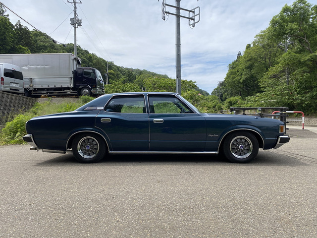 トヨタ クラウン 2.0 スーパーサルーンエクストラ 240.0万円