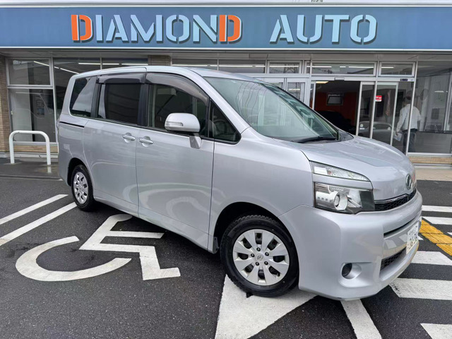 ヴォクシー(トヨタ) 2.0 X　ETC バックカメラ ナビ 両側スライド 中古車画像