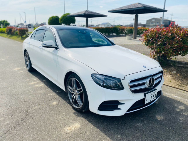 Eクラス(メルセデス・ベンツ) E250 アバンギャルド スポーツ　パノラミックサンルーフ 革シート AT 中古車画像