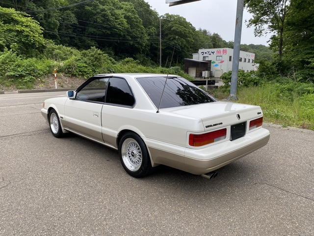 当時物　完動品　旧ULTIMA アルティマ 帰ってきたあぶない刑事 ABUDELUX Ver. 付録TLV-N 日産 レパード