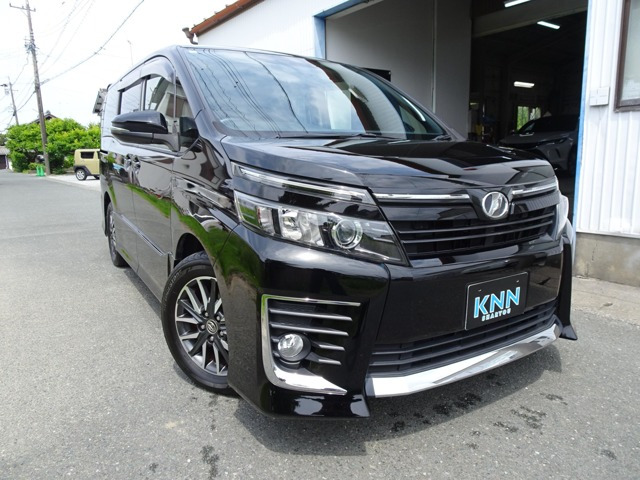 ヴォクシー(トヨタ) 2.0 ZS　バックカメラ 両側電動 LEDライト 中古車画像