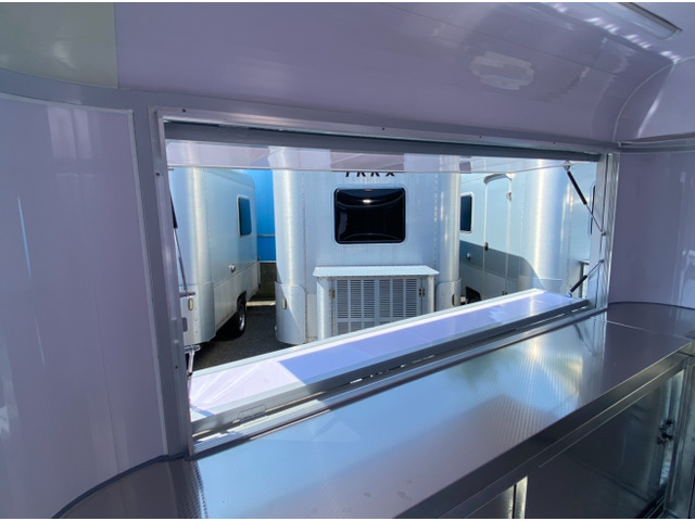 TKKXキッチントレーラー