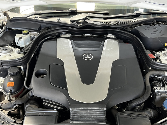 エンジン/3リッターディーゼルターボでよく走るクルマです!燃費・走行性能バッチリ!遮音性も高いのでディーゼルエンジン特有の作動音も気になりません!