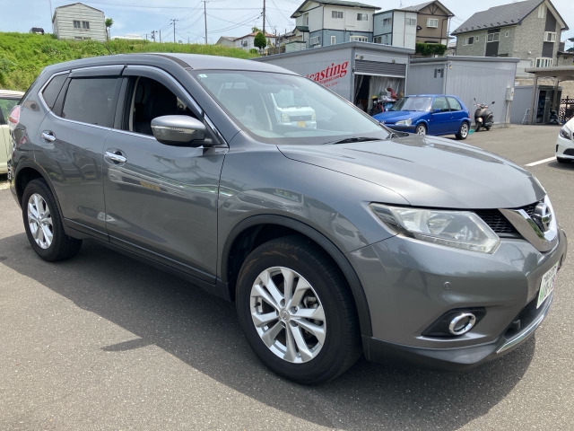 エクストレイル(日産) 2.0 20X 4WD　4WDエマージェンシーブレーキパッケージ 中古車画像
