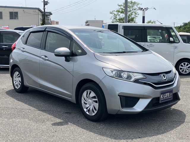 【支払総額推進店】お車をご覧い頂きまして、誠に有難う御座います。在庫車両になりますので、是非ご都合の宜しい時に、見に来て下さい。来店予約をされると、ご案内がスムーズです。