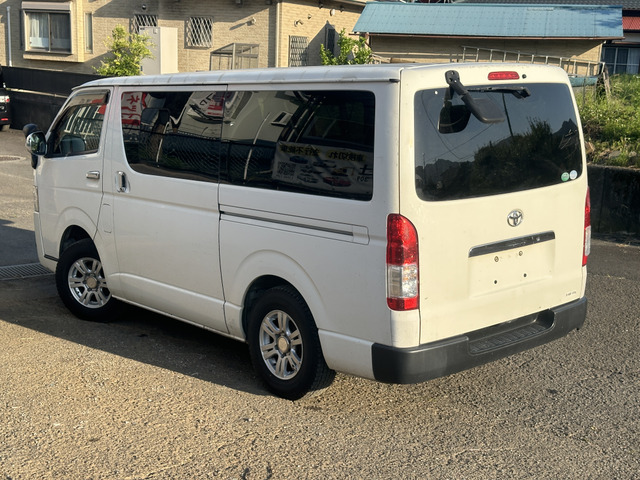 ハイエースバン