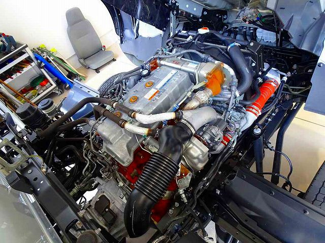 �G���W�����[��