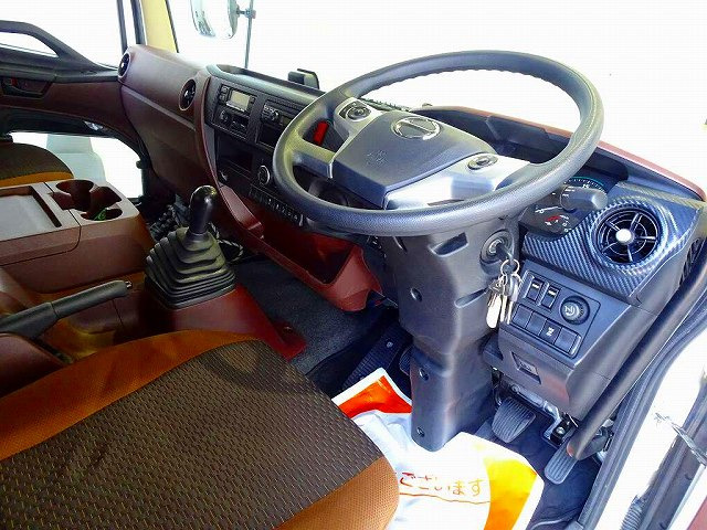 �I�[�gAC PS PW SRS ABS �W���h�A���b�N ���d�i�~���[ �G�A�T�X�V�[�g/�I�|�� AM/FM���W�I ETC �o�b�N���j�^�[ �A�h�u���[ �^�[�{ �r�C�u���[�L