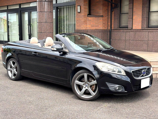 ボルボ C70 2006年モデル T5 GTの価格・性能・装備・オプション