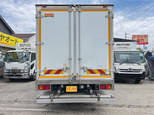 レンジャー冷蔵冷凍車