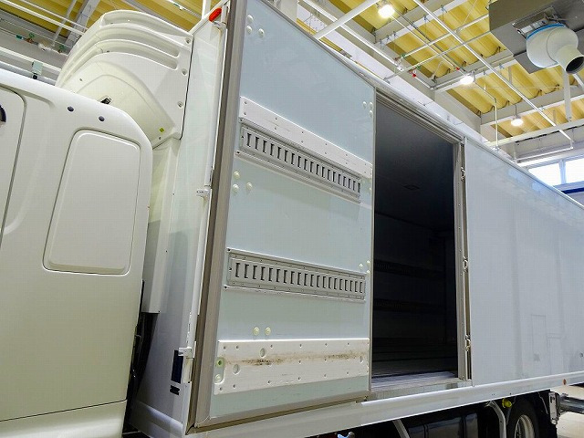 ���T�C�h�J���h�A(121cm/200cm)