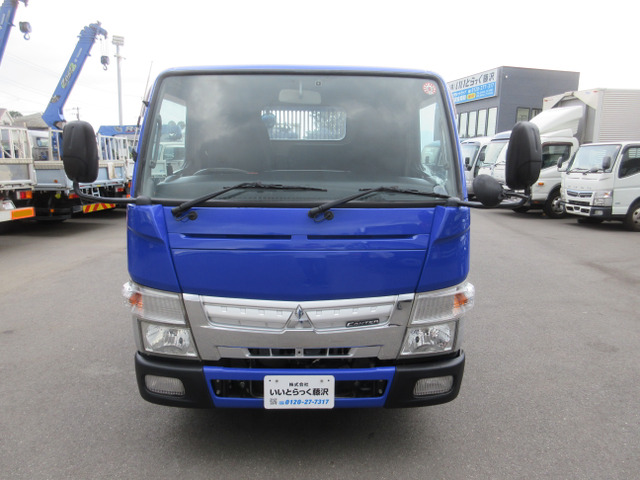 キャンターダンプ