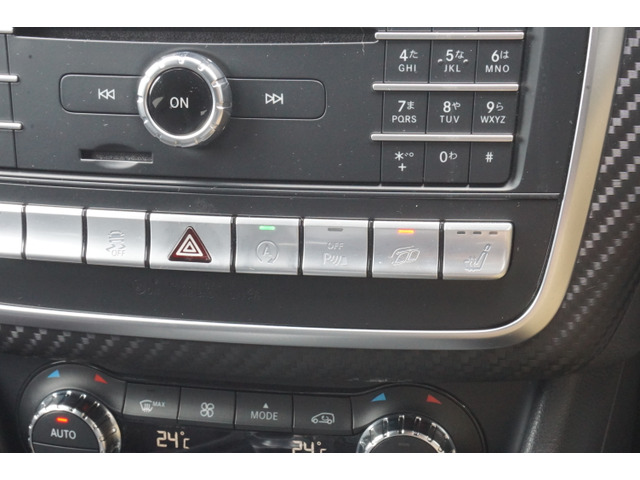 �E�v2�Ԗڂ�AMG�p�t�H�[�}���X�G�O�]�[�X�g�V�X�e���̃X�C�b�`�ł��B�}�t���[�����ς���Ă������ɂȂ�܂��B�o�u�����O���o�u�o�u�����܂���B