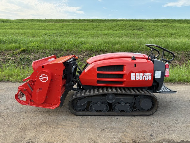 筑水キャニコム乗用草刈機