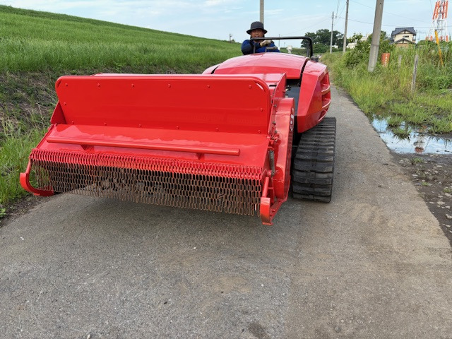 筑水キャニコム乗用草刈機