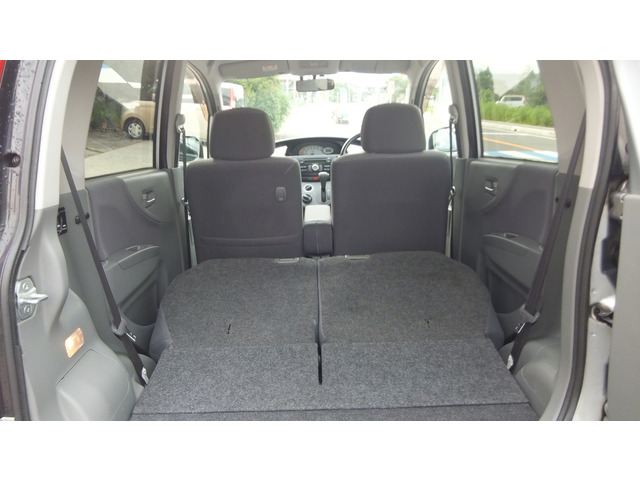 ���X�͏펞�A�����������I�Ԃ�25��ȏ����葵���Ă���܂��B�l�C�̃~�j�o���E�R���p�N�g�J�[�E�y�����Ԃ܂ŉ��ł����C����������!