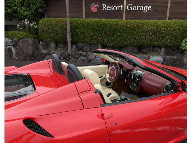 ���E�̃��[���o�[�̊Ԃɑ������ꂽ�f�B�t���N�^�[�ɂ��A�����ւ̕��̊������݂��y��