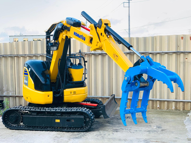 コマツ油圧ショベル