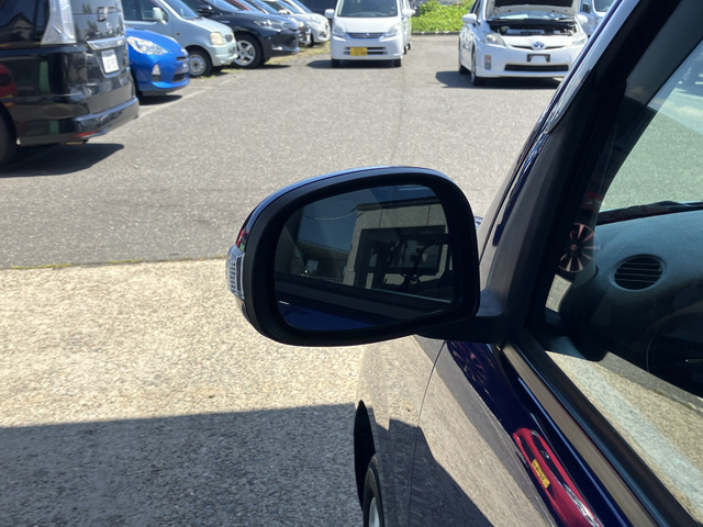 �y�x�����z���i�X�z���Ԃ������������܂��āA���ɗL�������܂��B�݌Ɏԗ��ɂȂ�܂��̂ŁA���񂲓s���̋X�������ɁA���ɗ��ĉ������B���X�\��������ƁA���ē����X���[�Y�ł��B