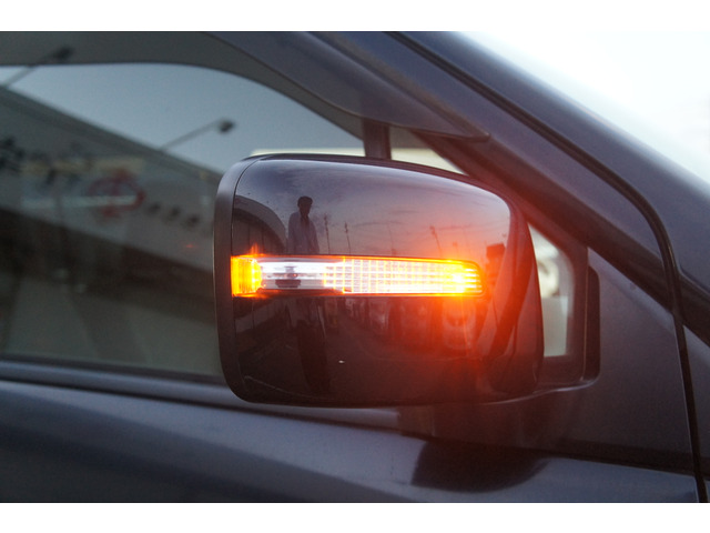 ☆MEGA級展示場在庫100台!全店舗300台以上!☆軽自動車コーナー、コンパクト車コーナー、1BOX&ステーションワゴンコーナー、輸入車コーナーずらりとご用意しております♪