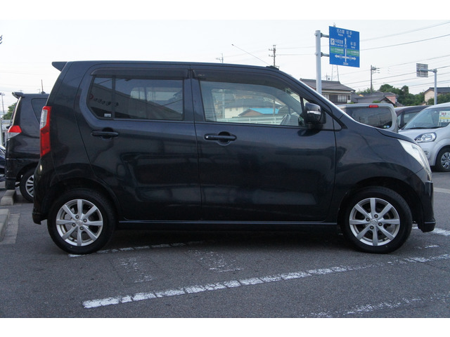 きちんとメンテナンスしてある車まだまだ乗れます。そんなお車を当店は乗り出し10万〜30万ぐらいの価格中心にて在庫してます。事故歴、修復歴、メーター改ざん車のお車は基本的に仕入れしません