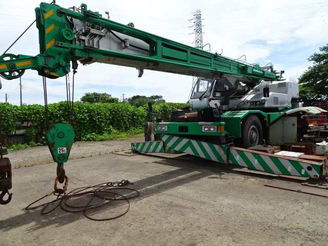 タダノラフテレーンクレーン