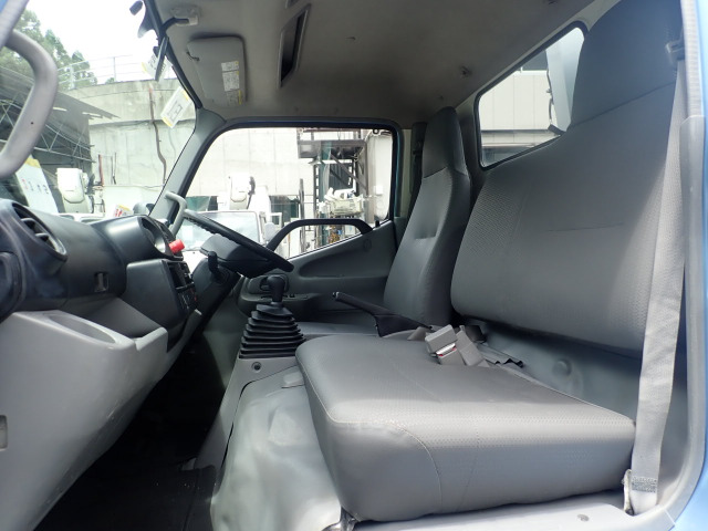 ��Ԓ�� 3�l �����̓L���C�ł��B