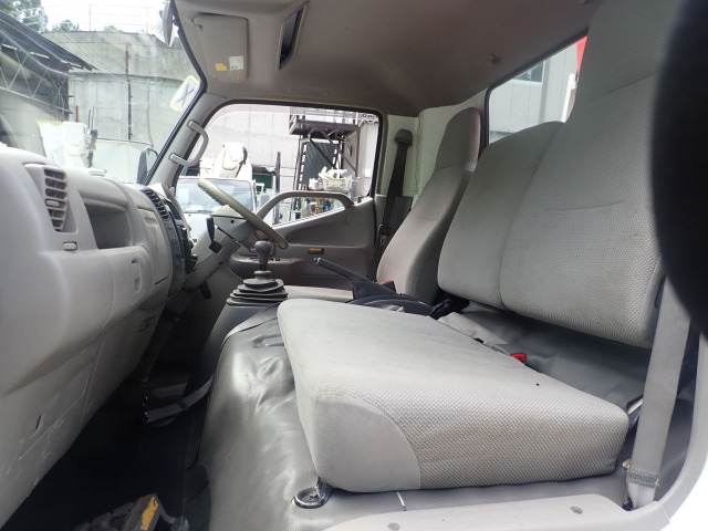 �����N�������ł��B�V�[�g���ʂɃR�Q������B(�V�[�g�C���A�ʓr�����ŏ���܂��B)