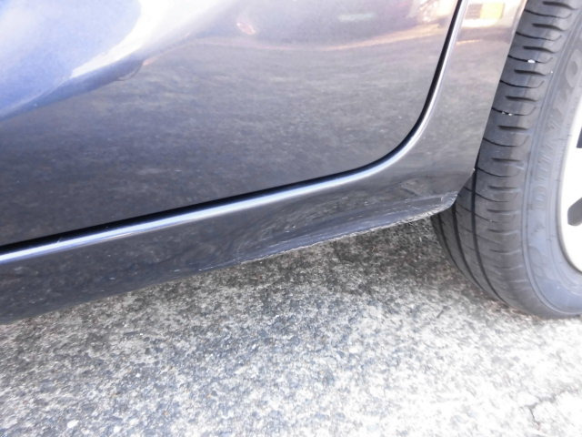 �E���X�e�b�v�ɃL�Y���݂���܂��B