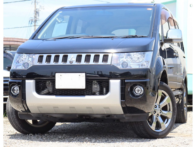 デリカD:5(三菱) 2.2 ロイヤルエクシード 4WD　革シート MMCSナビ 後席モニター 中古車画像