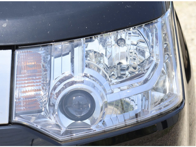 夜道も安心♪キセノンヘッドライト!!!