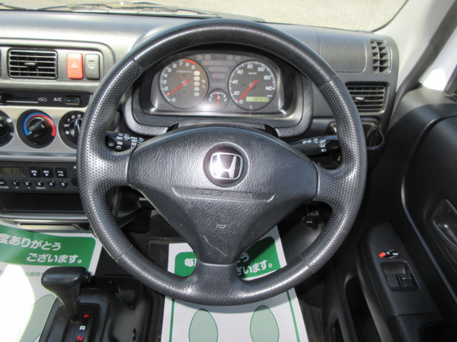 ☆内装・ハンドル廻りです☆Wエアバック付きです☆