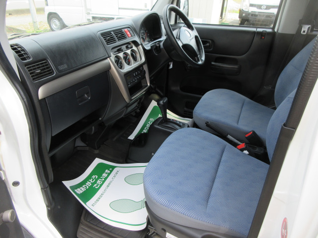 ☆内装・助手席廻りです☆