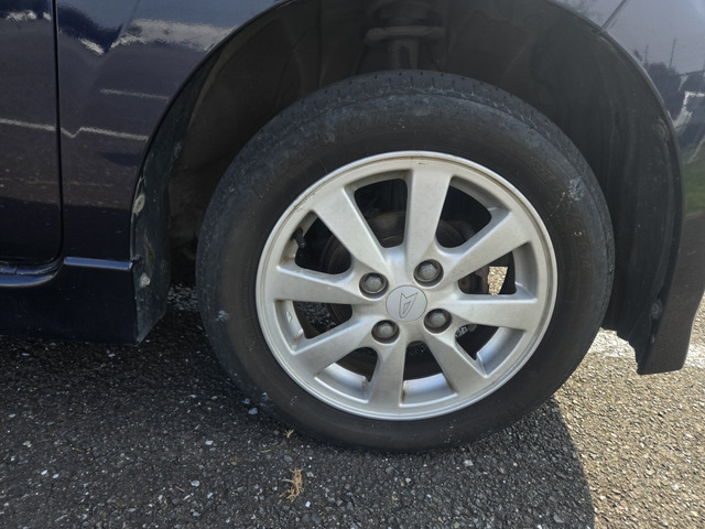 アルミホイール付きです。(支払総額15.8万円・圏内に限り・タイミングチェーンですのでベルト交換必要ございません)