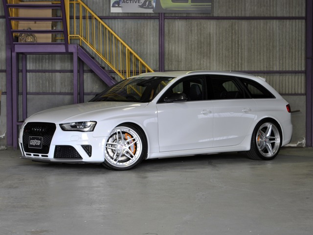 RS4アバント(アウディ) 4.2 4WD　HRE20・アクラポ・KW車高調・cpm 中古車画像