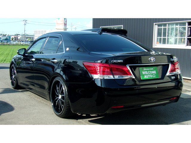 �����ЂɂăI�C��������^�C�������ȂǏ����Ă���܂�!�^�C����J�[�p�i�Ȃǂ��i���ɂĔ̔��E���t���������܂�!�[�Ԍ�ł��Ή��������܂��̂ŉ����Ȃ������k����������