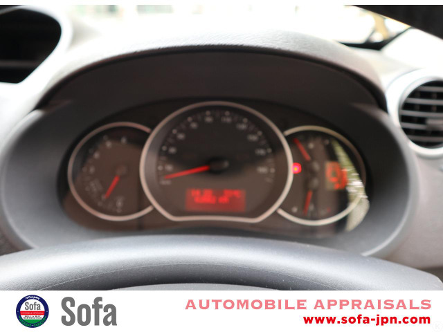 液晶ドット抜けも有りません。