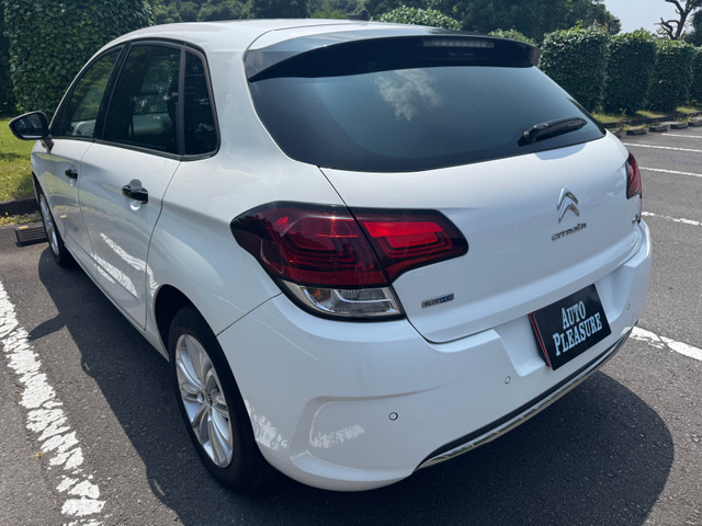 C4フィール ブルーHDi ディーゼル