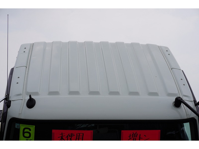 �L�x�ȃg���b�N�A���p�ԁA�n�C�G�[�X�Ȃǎ�舵���Ă���܂��B��xHP�������������Bhttp://www.vantruck.co.jp/