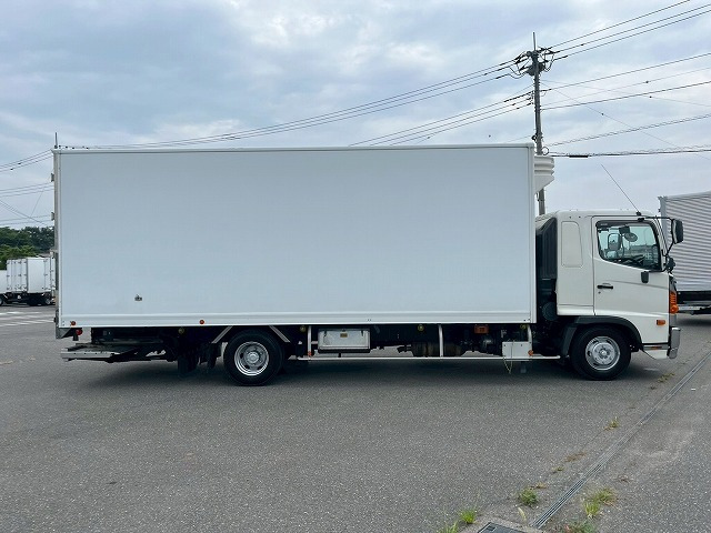 ★6300&times;フルワイド!★左サイド観音扉!★H28-レンジャー・冷蔵冷凍車PG