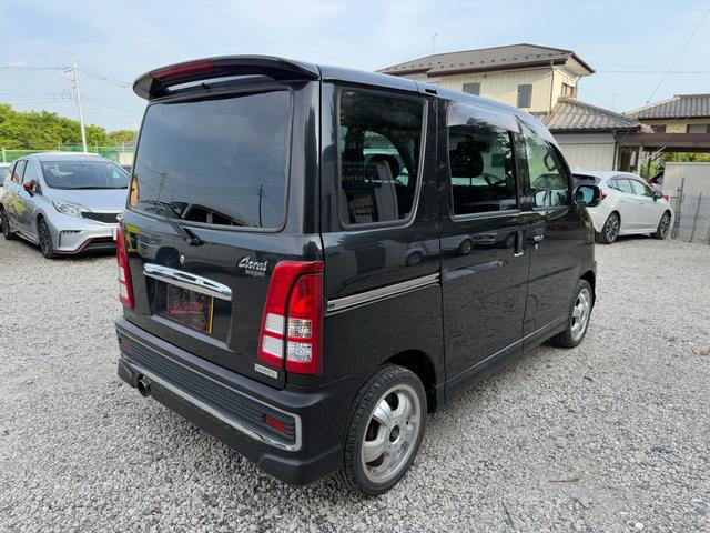 �y����E����z�����A������q���������܂�����A���z��������񑩂����Ē����܂��B����\����q�̏ڍׂ������������܂�����K���ł��B(���Y�ԁA�A���Ԗ₢�܂���)