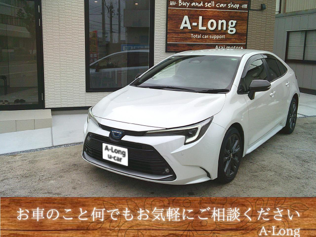 カローラ1.8 ハイブリッド W×B