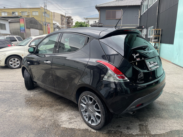 ���q�l�Ɉ��S�ŉ��K�ȃJ�[���C�t���y����Œ������߂ɁA���ЃI���W�i���̃v�����𐔑������p�ӂ��Ă���܂��B