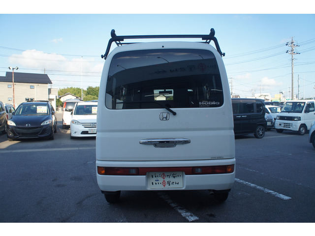 自動車保険ご相談ください!三井住友、あいおいニッセイ同和代理店☆見積もりします。保険担当が万が一の場合連携を取って敏速に対応します。代車、レンタカーもご用意しますのでご安心ください。