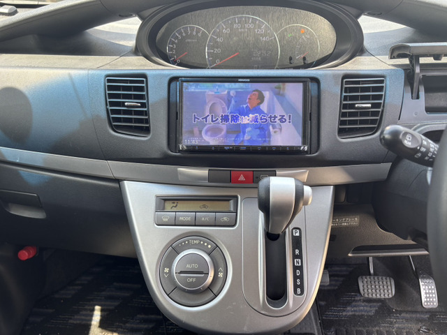 �����X��������A�����̕��ł����d�b�A���[���ALINE���ɂď��k�\�ł���