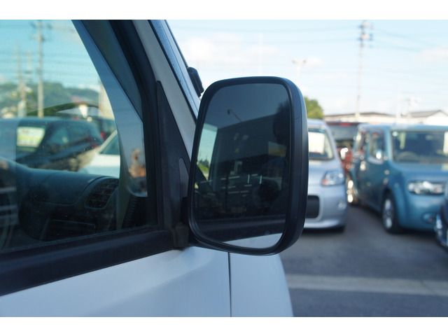 ミッションの変速のショックは異音、オイル漏れなど仕入れる前に確認をします。いいお車になります。エアコン、電気系なども納車前に事前に点検して納車します。お客様にも納車時にもすべて確認していただきます。