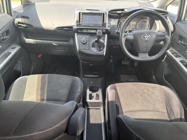 �f�ڎʐ^�����ł͂킩��ɂ����A�����ƍׂ����������ȂǋC�ɂȂ镔���Ȃǂ���܂����烁�[���⃉�C���ł�����v���܂�!���C�y�ɂ��₢���킹����������