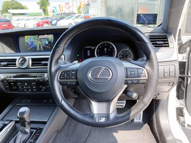 ◆お車のガラスコーティングやリヤフィルム施工、ウィンドゥリペアやウロコ取りや車内消臭など多彩なメニューを取り揃えています。お車のお買い上げ時にぜひご注文ください!