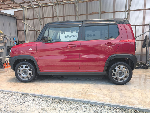 クラシカルな雰囲気も兼ね備えたデザインがハスラーの魅力ですよね!サイドシルエットも人気のポイントです。